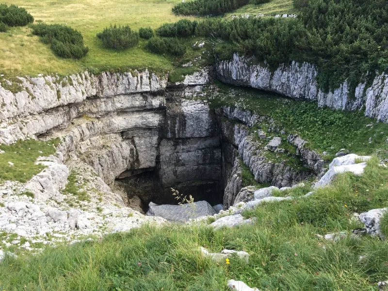Building Above the Void: How Speleological Science Is Transforming Urban Development in America's Karst Landscapes